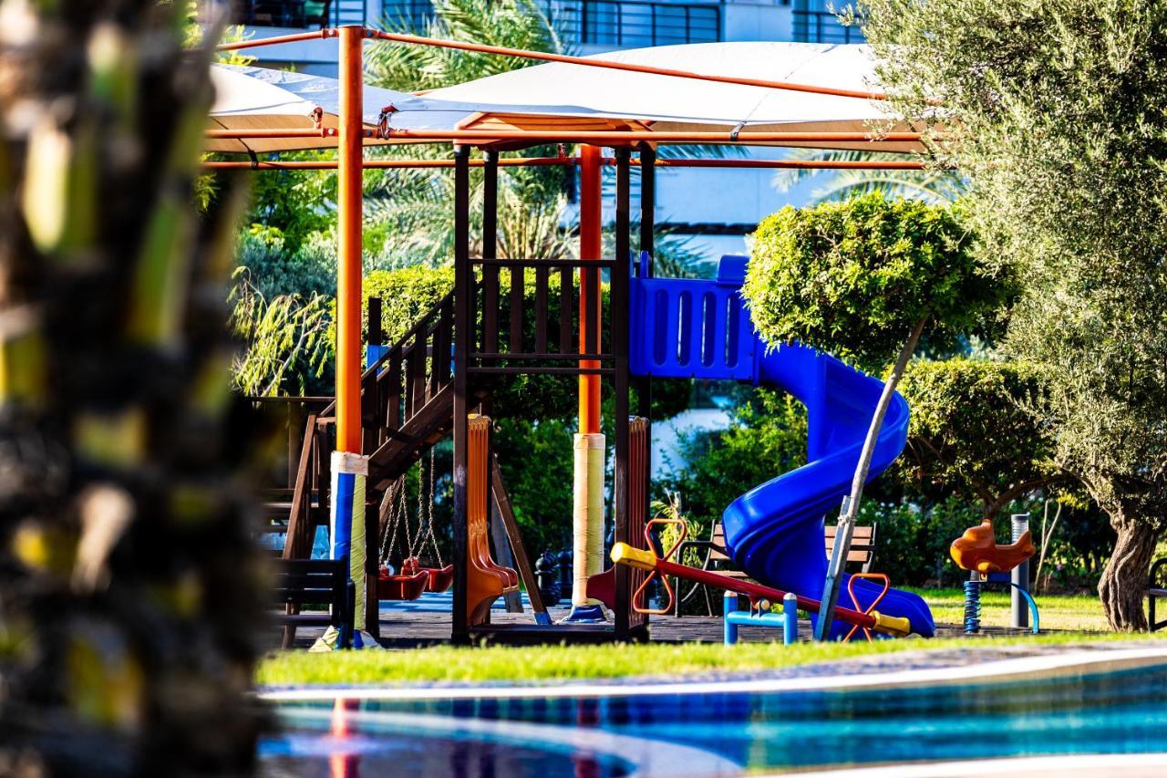 Thalassa Beach Family & Waterpark Resort Vokolidha Extérieur photo
