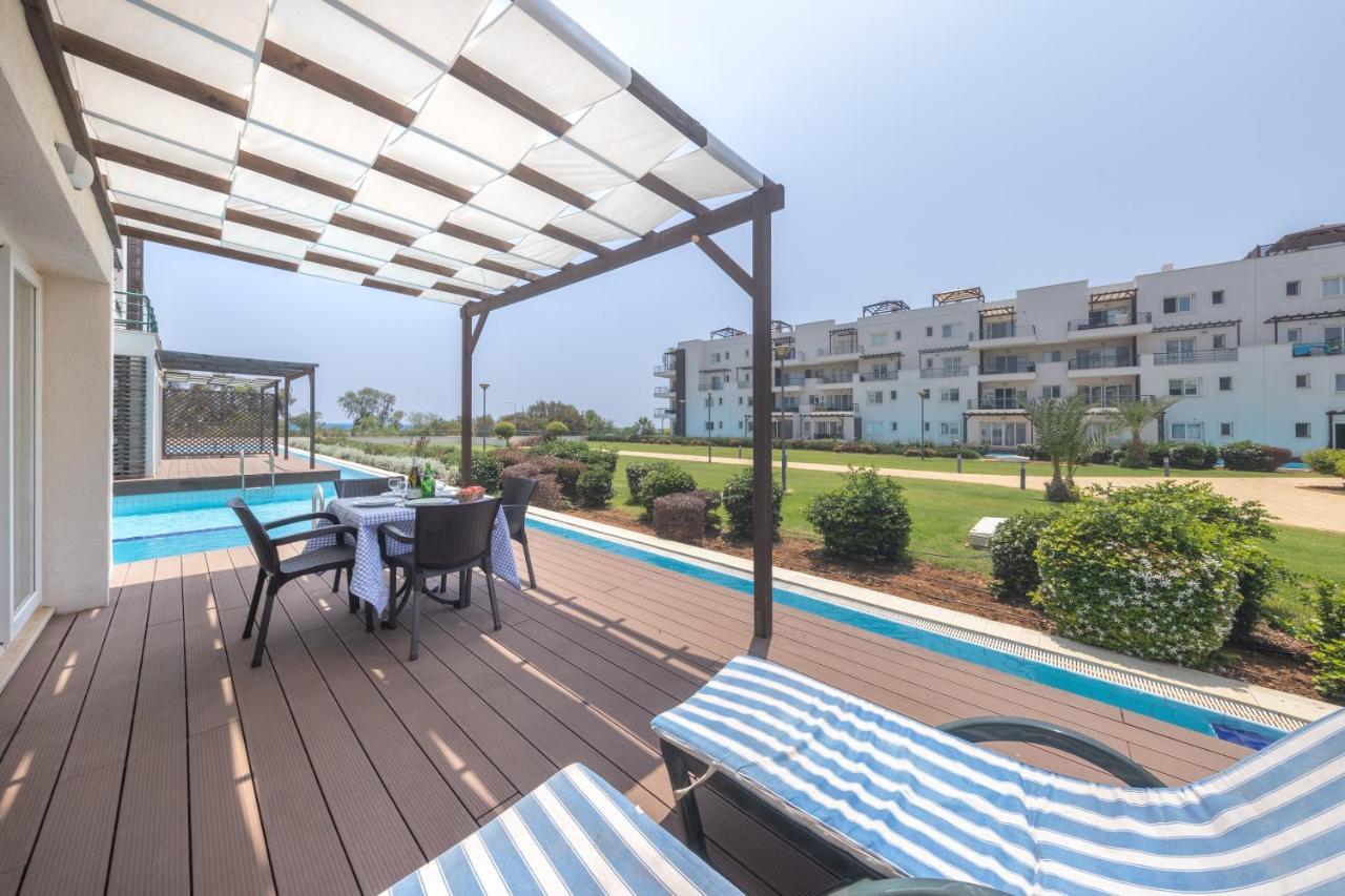 Thalassa Beach Family & Waterpark Resort Vokolidha Extérieur photo